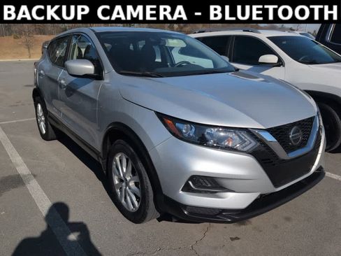 Used 2022 Nissan Rogue Sport S image 3
