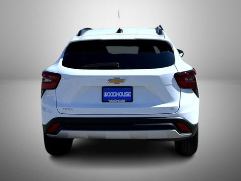 New 2026 Chevrolet Trax LT w/ Driver Confidence Package image 6