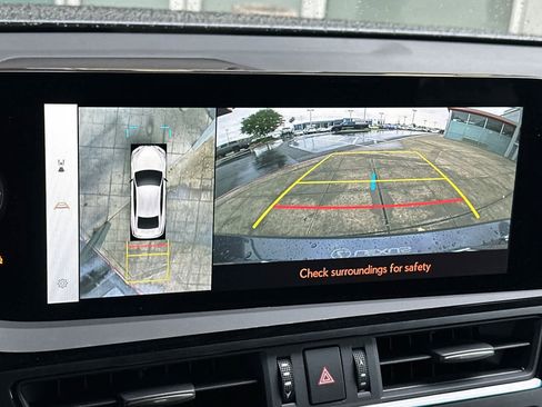 Used 2025 Lexus ES 300h w/ Accessory Package (Z2) FWD image 21