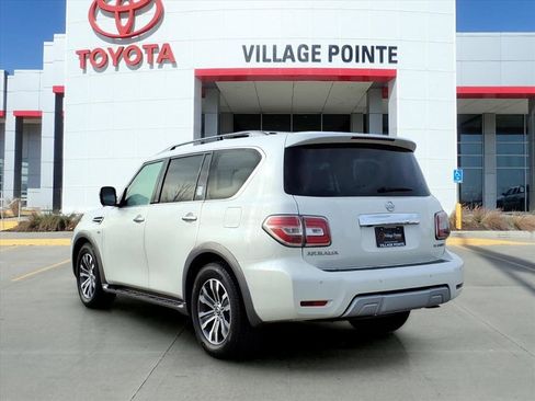 Used 2017 Nissan Armada Platinum w/ Captain Seat Package image 3
