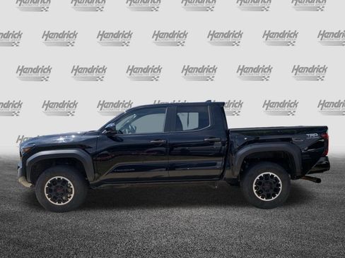 Used 2024 Toyota Tacoma TRD Off-Road AWD/4WD image 7