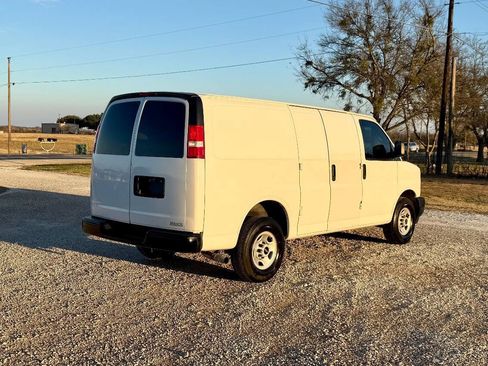 Used 2018 GMC Savana 2500 w/ Driver Convenience Package image 6