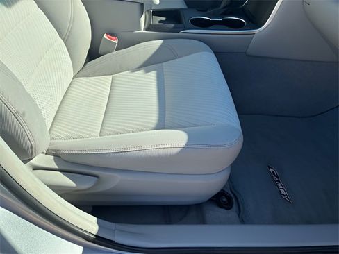 Used 2017 Toyota Camry LE image 11