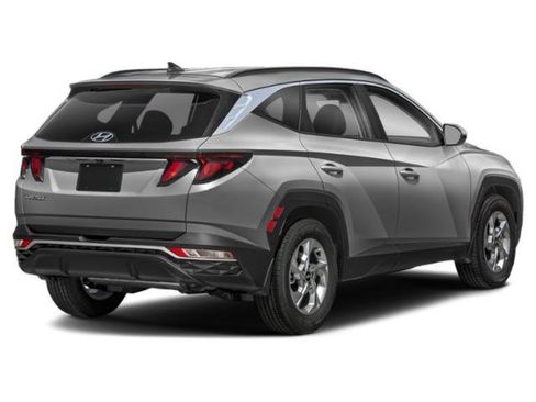 Used 2024 Hyundai Tucson SEL FWD image 2