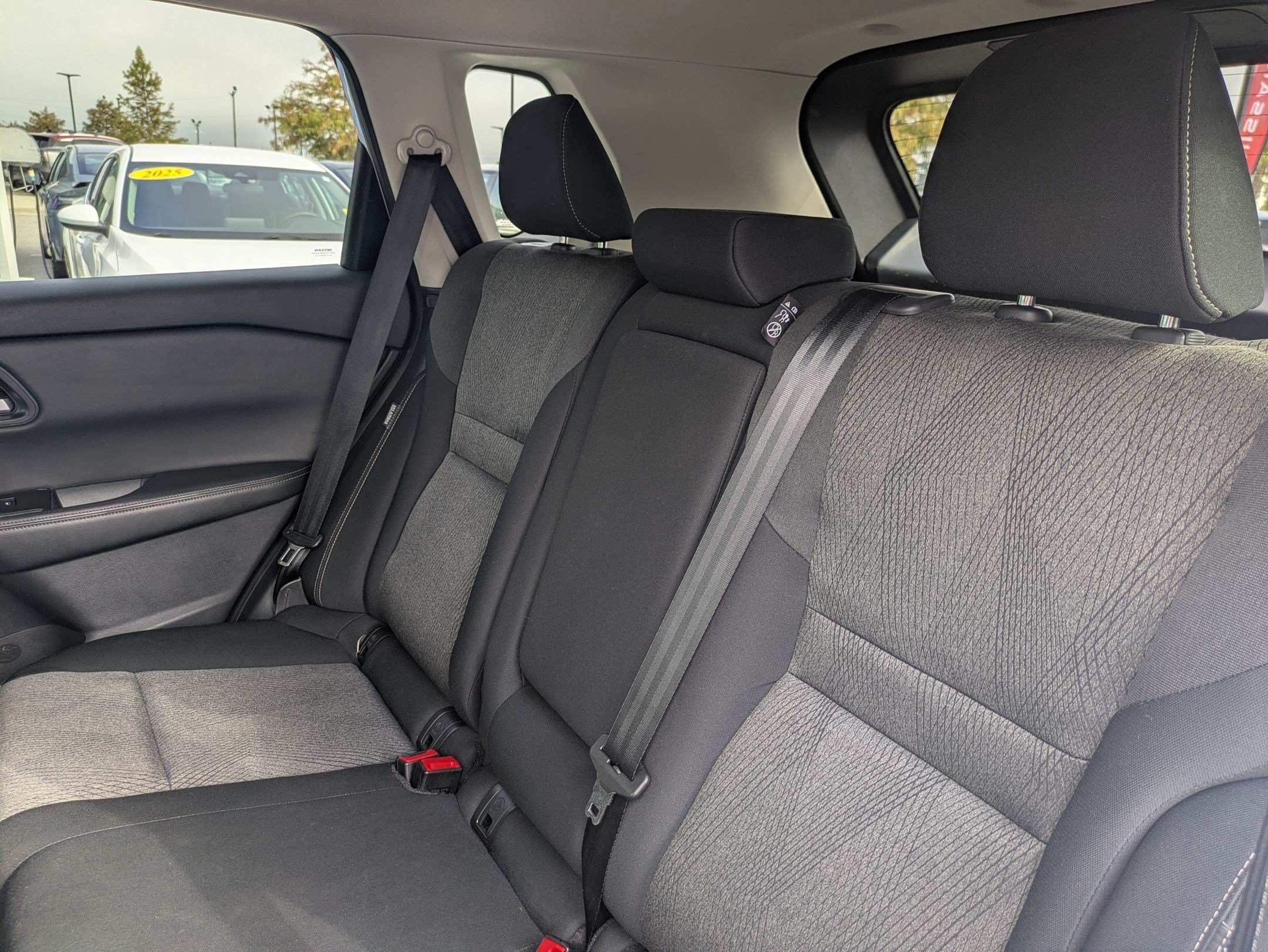 Certified 2024 Nissan Rogue SV AWD/4WD image 29