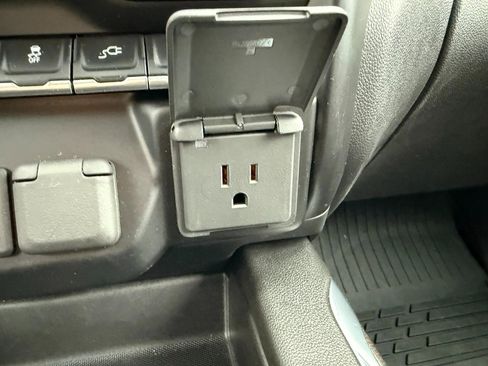 Certified 2022 Chevrolet Silverado 3500 LT w/ All Star Edition image 30