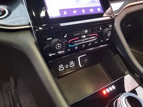 Certified 2022 Jeep Grand Cherokee L Altitude image 21