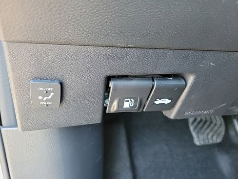 New 2024 Nissan Kicks SV w/ Interior Electronics Package image 30