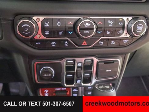 Used 2024 Jeep Wrangler Unlimited Rubicon 392 AWD/4WD image 52