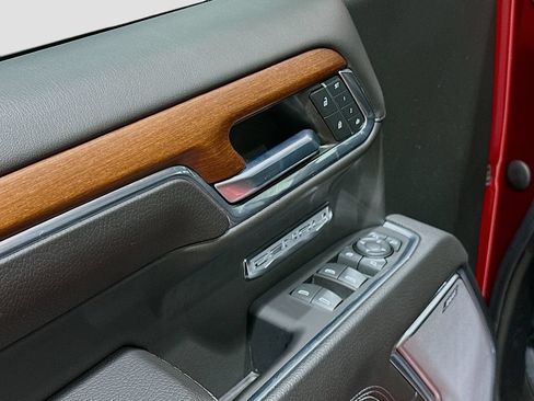 Used 2023 GMC Sierra 1500 Denali AWD/4WD image 18