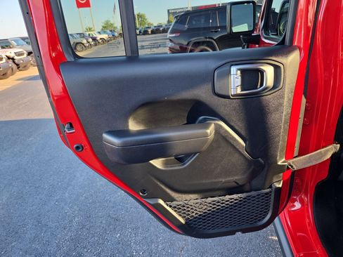 Used 2025 Jeep Wrangler Unlimited Sport S 4xe AWD/4WD image 18