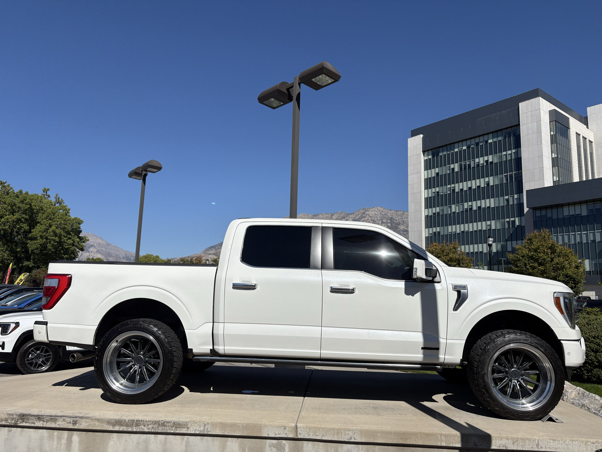 Used 2023 Ford F150 Limited AWD/4WD image 2