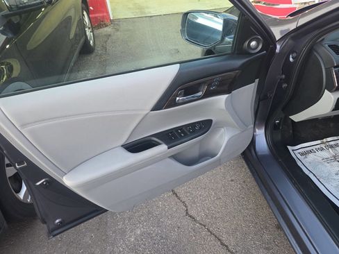 Used 2016 Honda Accord EX-L image 6