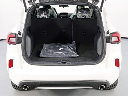 Used 2024 Ford Escape ST-Line Select image 9