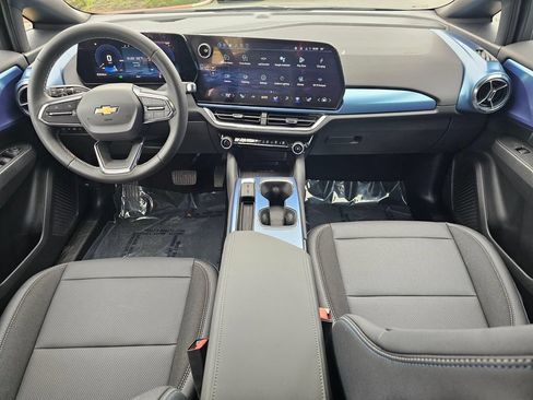 Used 2026 Chevrolet Equinox EV LT AWD/4WD image 17