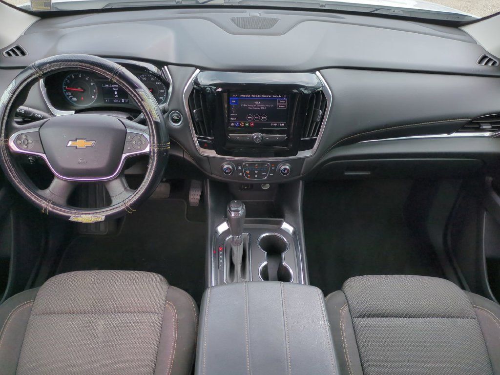 Used 2020 Chevrolet Traverse LS FWD image 17