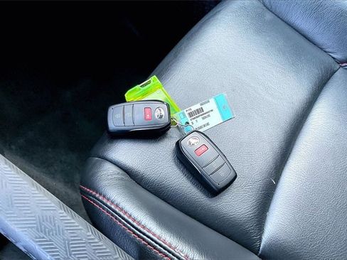 Used 2025 Toyota Tacoma SR5 image 11