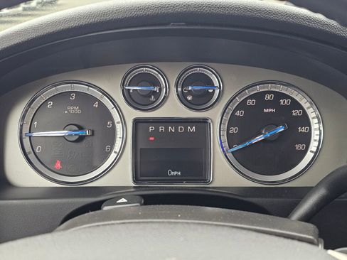 Used 2014 Cadillac Escalade Luxury AWD/4WD image 13