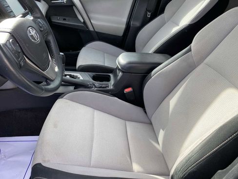 Used 2018 Toyota RAV4 XLE image 24