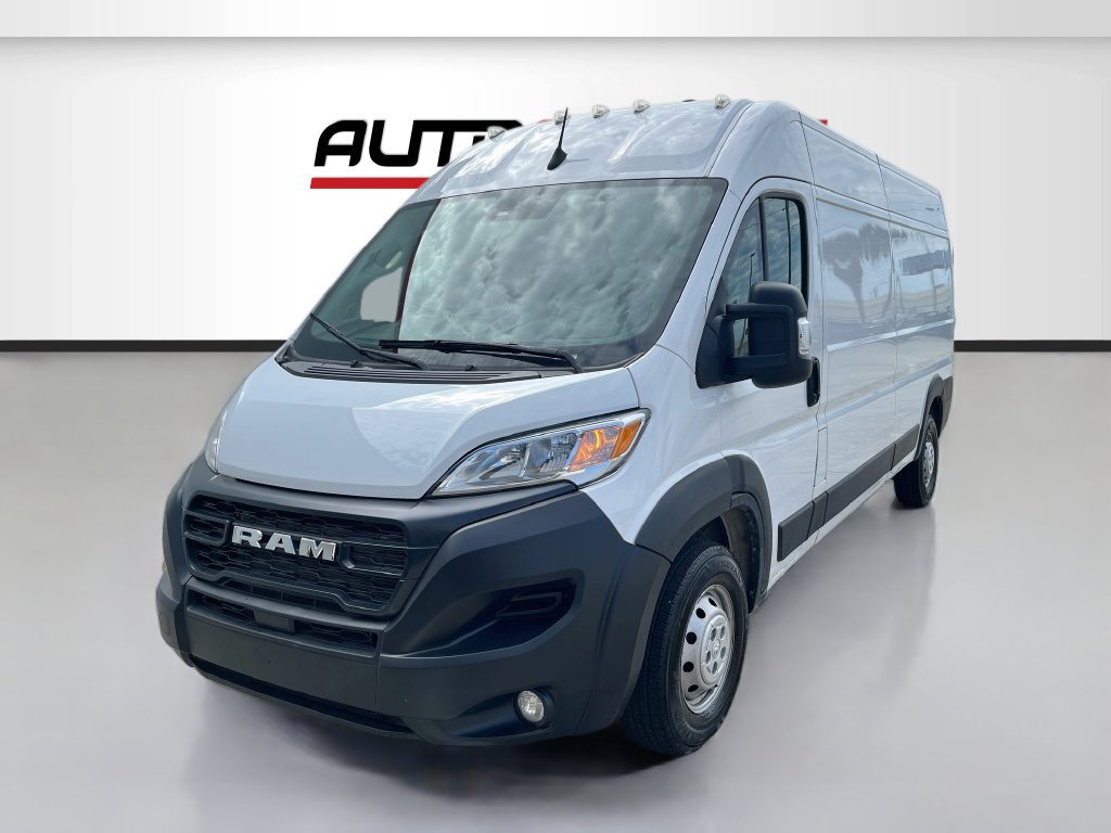 Used 2024 RAM ProMaster 2500 w/ Convenience Group FWD image 3