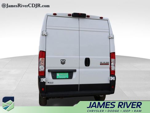 Used 2021 RAM ProMaster 2500 w/ Convenience Group FWD image 16