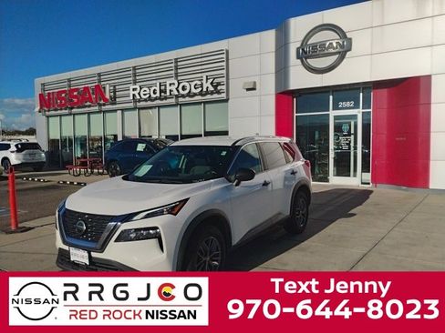 Used 2021 Nissan Rogue S image 1