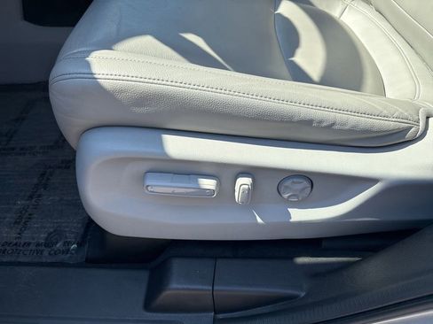 Used 2023 Honda Odyssey Touring image 15