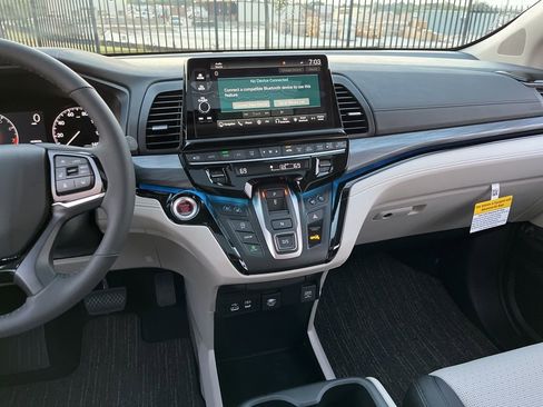 Certified 2026 Honda Odyssey Elite image 10