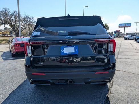 New 2026 Ford Explorer ST-Line w/ ST-Line Street Pack RWD image 5