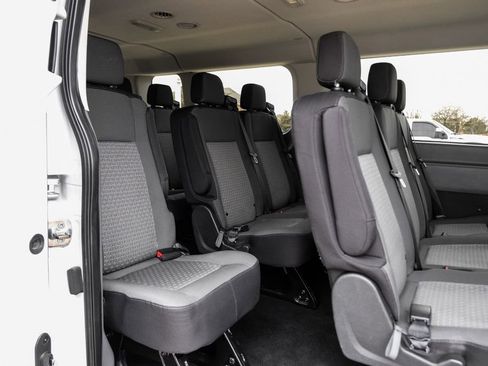 Used 2023 Ford Transit 350 XLT image 38