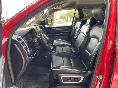 Used 2019 RAM 1500 Laramie AWD/4WD image 23