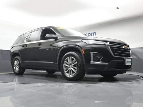 Used 2023 Chevrolet Traverse LT AWD/4WD image 28