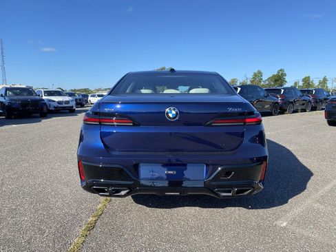 New 2026 BMW 760i xDrive image 3
