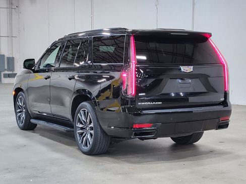 Used 2022 Cadillac Escalade Sport w/ Touring Package image 12