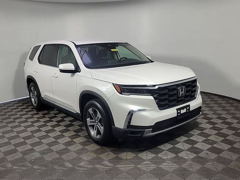 Certified 2025 Honda Pilot EX-L image 1