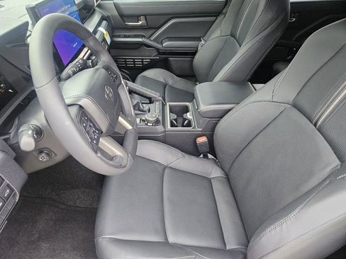 New 2026 Toyota 4Runner Limited AWD/4WD image 9