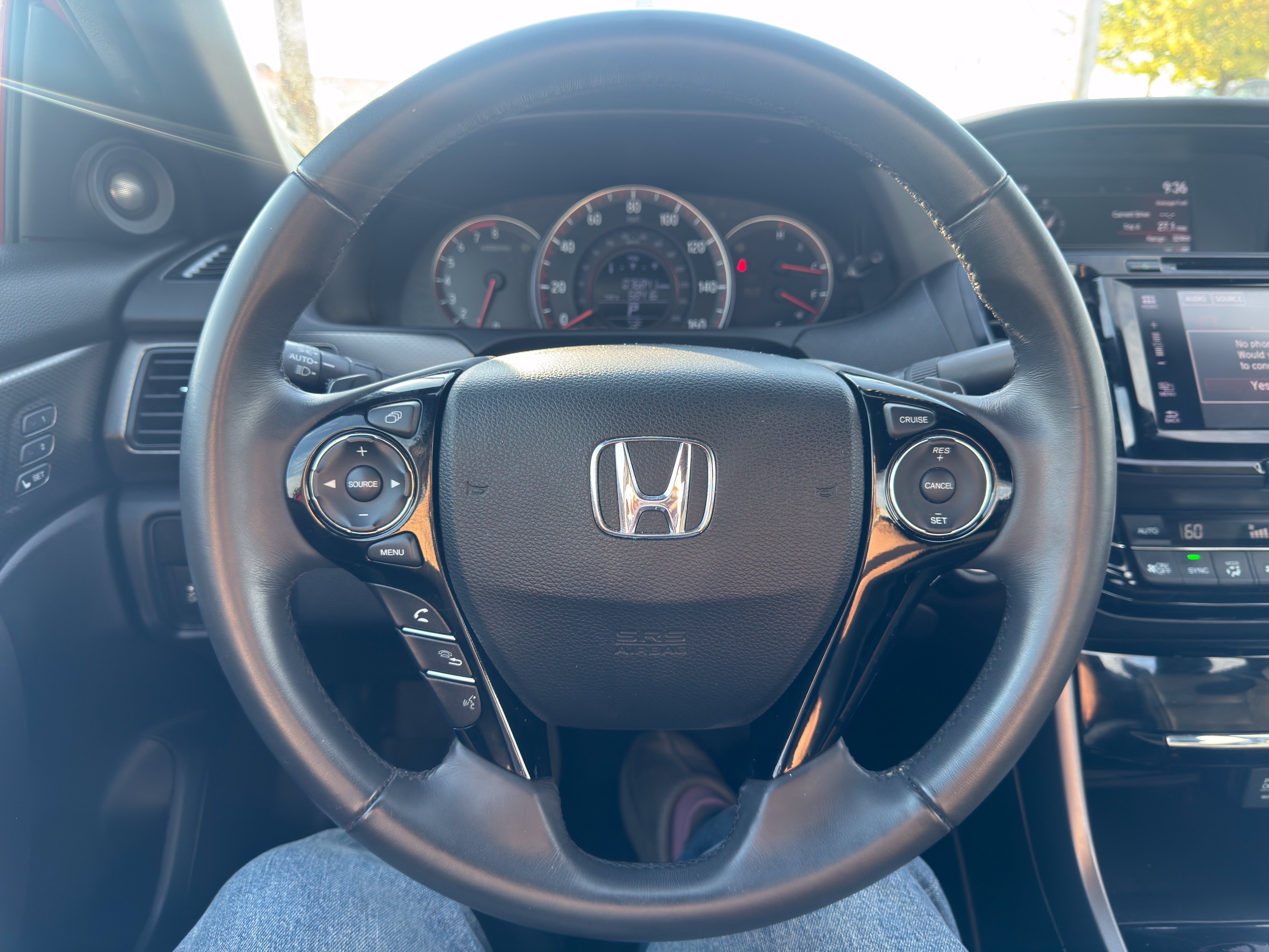 Used 2017 Honda Accord EX-L image 10