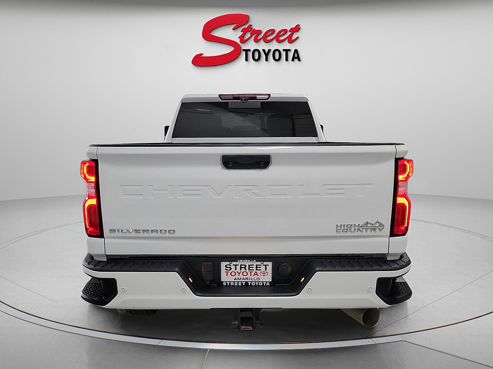Used 2020 Chevrolet Silverado 2500 High Country AWD/4WD image 3