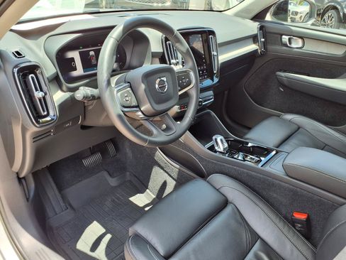 Used 2023 Volvo XC40 B5 Plus w/ Driver Assist Package AWD/4WD image 20