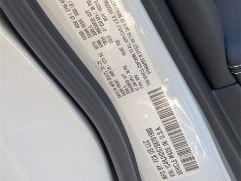 New 2025 Jeep Grand Cherokee Overland image 37