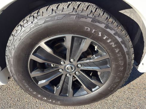 Used 2020 Nissan Armada Platinum w/ Interior Lighting Package image 9