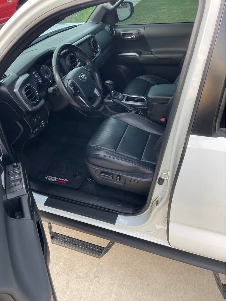 Used 2020 Toyota Tacoma TRD Pro AWD/4WD image 5