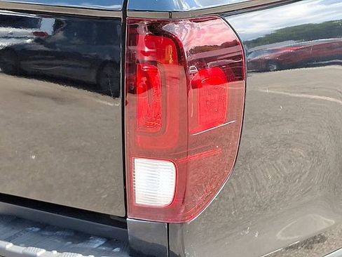 Used 2020 Honda Ridgeline Sport image 12