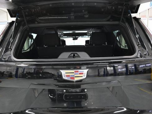 Used 2025 Cadillac Escalade ESV Sport Platinum w/ LPO, Floor Liner Package image 8