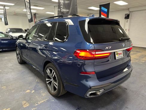 Used 2021 BMW X7 xDrive40i w/ Premium Package AWD/4WD image 9