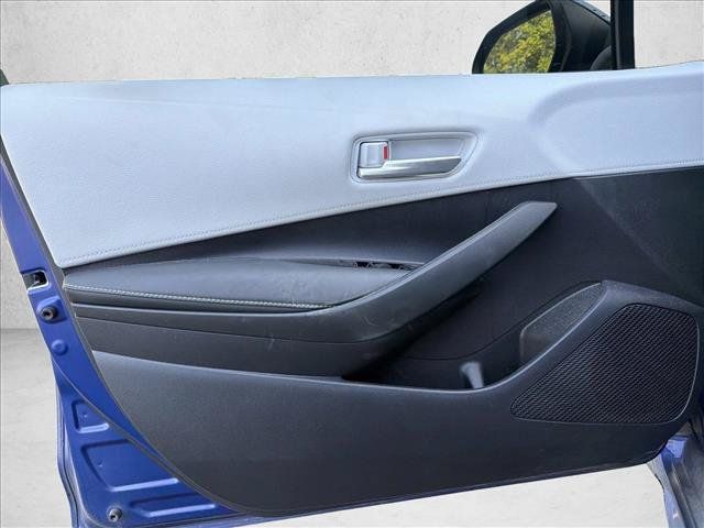 Used 2025 Toyota Corolla SE w/ SE Package FWD image 10
