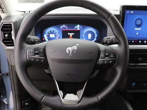 Used 2025 Ford Bronco Sport Badlands image 16