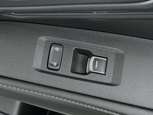 Used 2023 Honda Accord Sport image 29