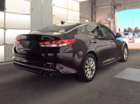 Used 2018 Kia Optima LX w/ 17" Alloy Wheels Package FWD image 5