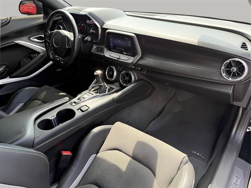 Used 2019 Chevrolet Camaro SS RWD image 30